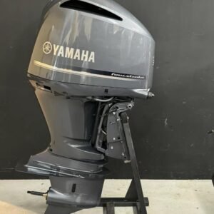 Yamaha F300 DETX outboard engine