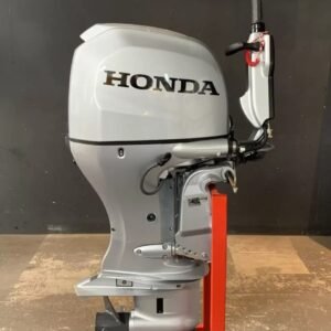 2017 Honda 100HP EFI outboard engine
