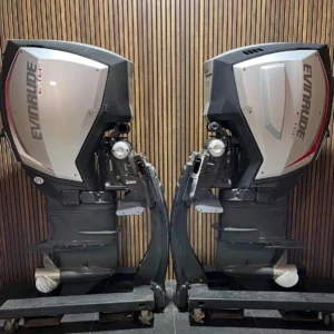 Complete set 2016 Evinrude E-TEC 300 HP G2 outboard engine