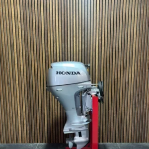2010 Honda 15 HP outboard engine