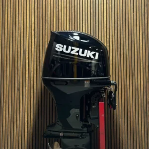 Suzuki 175 HP EFI outboard engine