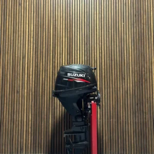 2015 Suzuki 25 HP EFI outboard engine