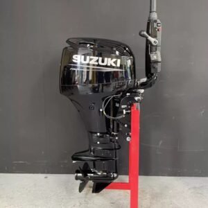 Suzuki 40 HP EFI outboard engine