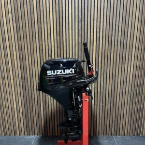 Suzuki 9.9 HP EFI outboard engine