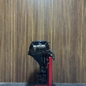 Suzuki DF15ARS outboard engine