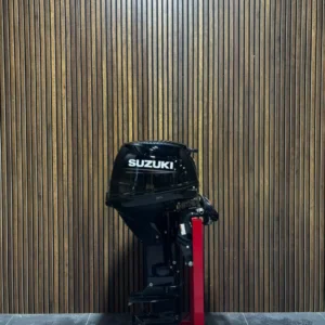 Suzuki DF30 ATL outboard engine
