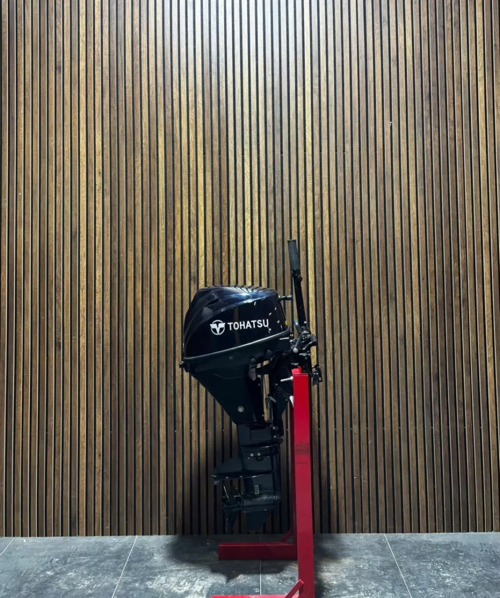 2022 Tohatsu 8 HP outboard engine(Used)