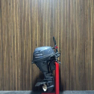 Yamaha 15 HP F15CMHS outboard engine