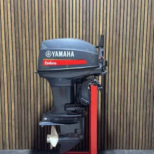 Yamaha 40 hp Enduro outboard engine