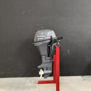 Yamaha 6 HP 2-cylinder outboard engine